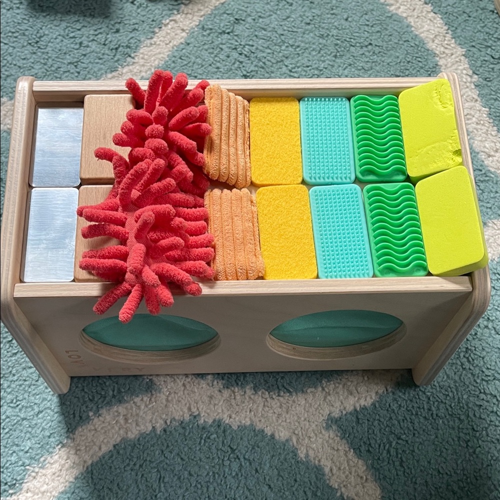 Lovevery Montessori Sensory Box